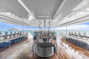 22_Dive-Deck-2