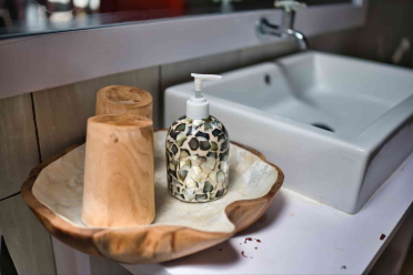 Standard-soap-dispenser_2048_web10