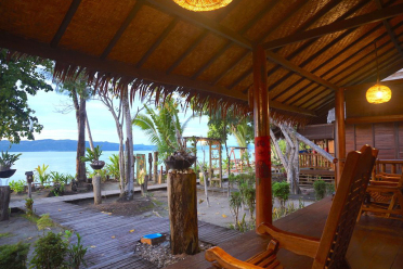 bEACH-FRONT-dELUXE-radl-1200X900