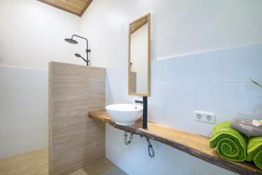 Thalassa-MAN-Bungalow-1