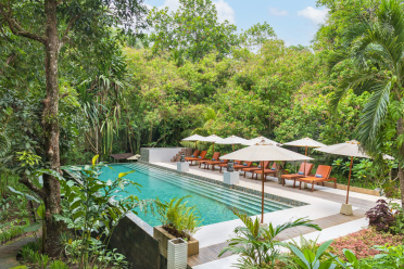 Thalassa-MAN-Pool